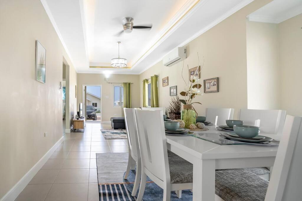 Jamaica Reggae Villa Lucea Εξωτερικό φωτογραφία