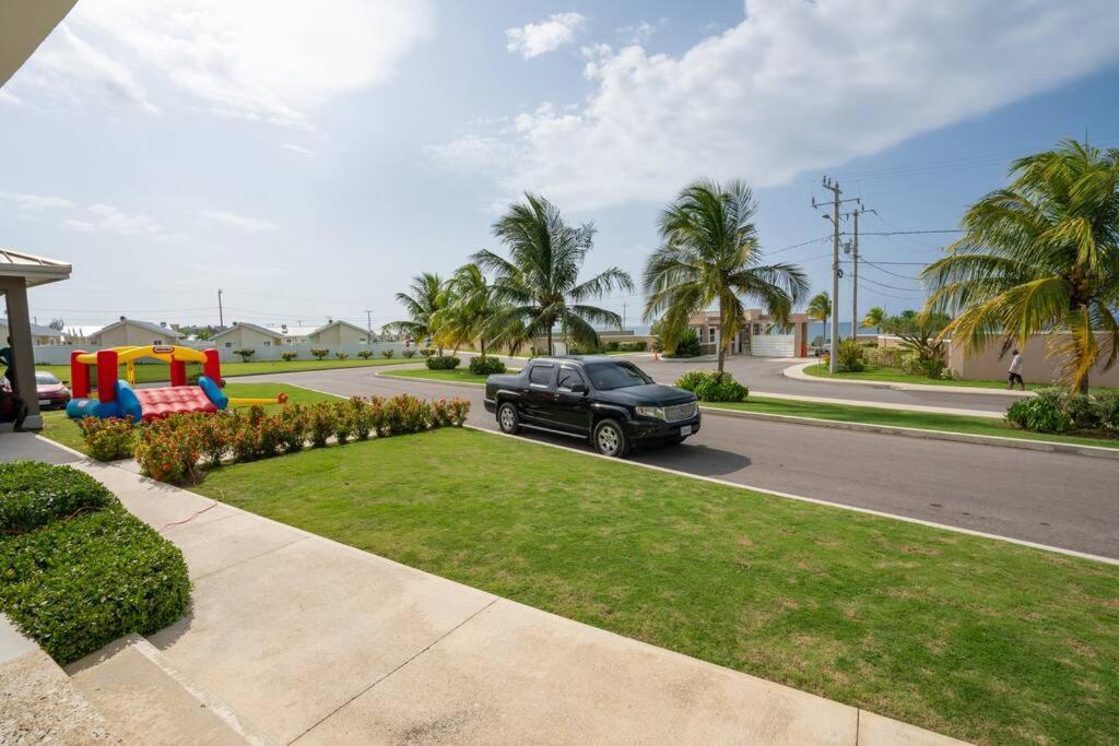 Jamaica Reggae Villa Lucea Εξωτερικό φωτογραφία